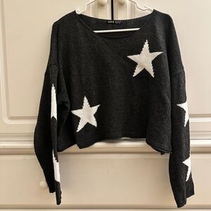 Dark Gray & White Star Pattern Oversized Cropped Sweater Size Small